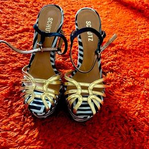 schutz wedges